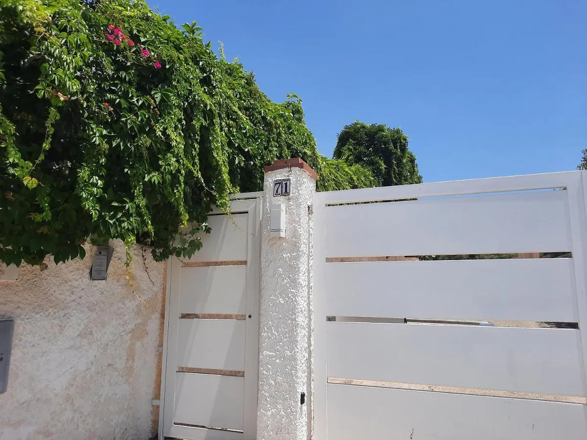 Tatil Evi Villa Nina Fontane Bianche İtalya